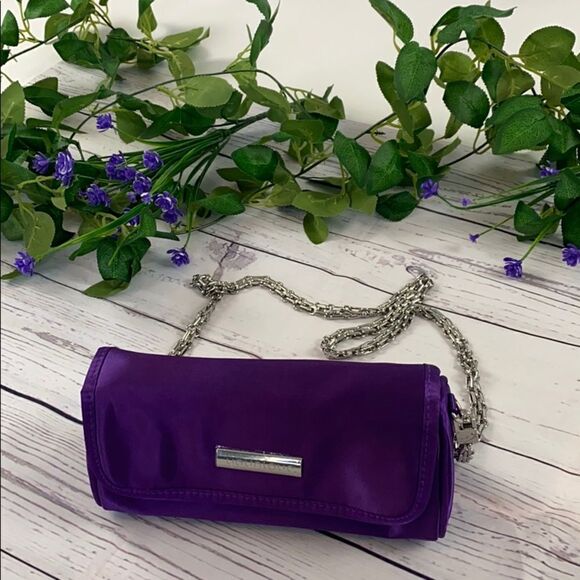 Younique makeup clutch - Picture 3 of 4